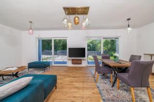 Atemberaubende Villa mit Whirlpool, Privatpool, Aussendusche, Fitnessraum, Waschmaschine