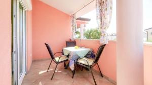 Hundefreundliches Apartment mit privatem Balkon, Waschmaschine, Klima, WiFi 