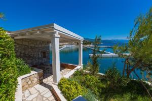 Traumhaftes Apartment direkt am eigenen Strand mit privatem Balkon, Meerblick, Klima, WiFi