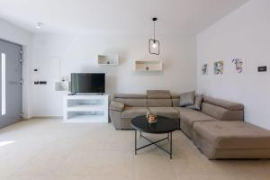 Malerisches Apartment nur 500 Meter zum Strand mit Pool, Gym, Sauna