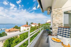 Charmantes Apartment 100 Meter zum Sandstrand mit Meerblick, Garagenstellplatz, Waschmaschine 