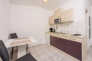 Idyllisches Studio-Apartment mit grandiosen Meerblick, Privatparkplatz, WiFi