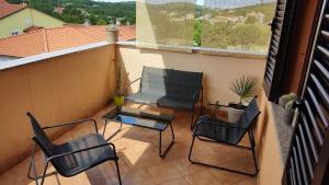 Charmantes Apartment bei Rovinj mit Privatparkplatz, Klima, WiFi, Babybett 