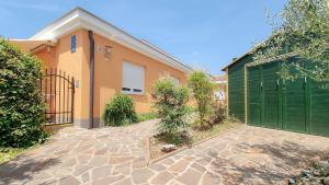 Mediterranes Studio-Apartment mit Liegewiese, Grillbereich und hundefreundlich 