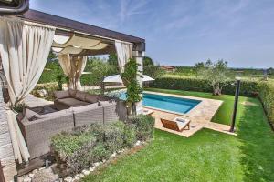 Atemberaubende Finca mit Bikes, Salzwasserpool, Meerblick, Spielplatz, Lounge-Bereich 