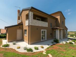 Traumhafte Villa mit beheizbarem Privatpool, Outdoor-Gym, Meerblick, in Umgebung von Weinbergen