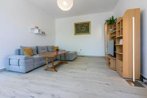 Hundefreundliches Ferienhaus nur 270 Meter zum Strand mit Meerblick, Tischtennis, Grillbereich