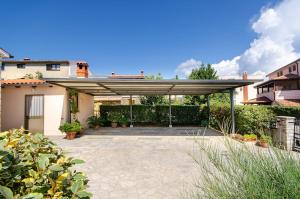Helles Apartment nur 20 Minuten zum Strand mit 2 Terrassen 