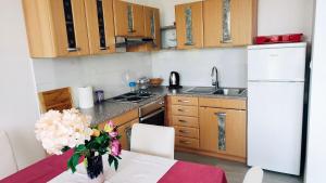 Charmantes Apartment nur 700 Meter zum Strand mit Terrasse und Balkon 