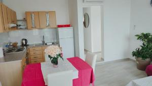Charmantes Apartment nur 700 Meter zum Strand mit Terrasse und Balkon 