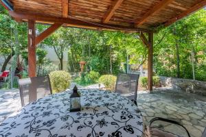 Einzigartiges Apartment nur 20 Meter zum Strand mit privater Terrasse, Grill - hundefreundlich 