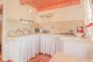 Charmantes Studio-Apartment mit mediterranem Garten, Grill, Liege, WiFi 