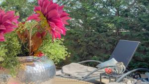 Mediterranes Apartment mit privater Terrasse, Liegen, Privatparkplatz, WiFi 