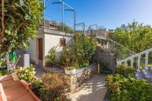Helles Apartment mit Meerblick, Espressomaschine, Grillbereich, Waschmaschine