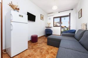 Helles Apartment nur 800 Meter zum Strand mit Meerblick, 2 Balkonen, Privatparkplatz 