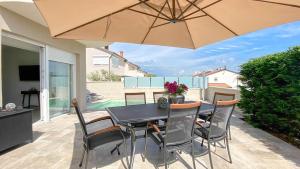 Hundefreundliches Ferienhaus mit Grillbereich, Privatpool, Waschmaschine, WiFi 