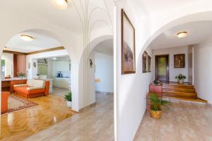 Mediterranes Apartment mit Meerblick, Grill - ab 14 Tagen Aufenthalt eine gratis Bootsfahrt