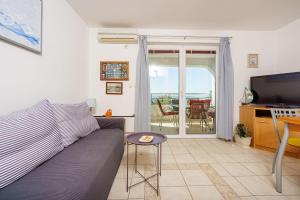 Komfortables Apartment nur 500 Meter zum Strand mit Meerblick, Waschmaschine, Parkplatz