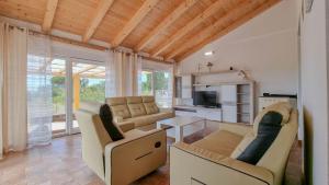 Mediterranes und hundefreundliches Ferienhaus mit grossem Garten 