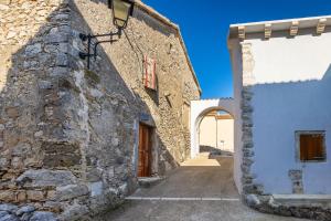 Mediterranes Apartment mit Panoramablick, Pool, Privatparkplatz, Grill