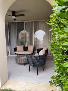 Elite 3bdr apartment with garden beside corral reef