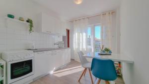 Hundefreundliches und modernes Apartment nur 600 Meter zum Strand mit Grillbereich 