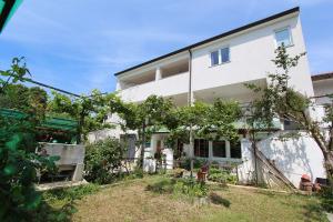 Bezauberndes Apartment in Rovinj nur 500 Meter zum Strand mit privatem Balkon 