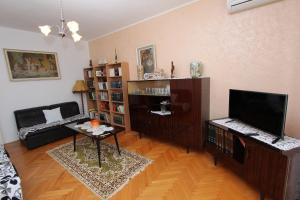 Mediterranes Apartment nur 15 Minuten zum Zentrum in ruhiger Wohngegend 