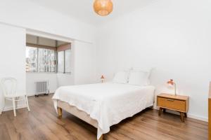 Lovely 2 Bedroom Apartment in Caparica