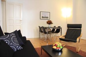 Nollendorf Apartments