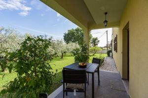 Hundefreundliches Paradies mit Pool, Spielplatz, Grillbereich, privater Terrasse 