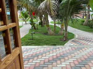 Sirenas Beach and Surf Club