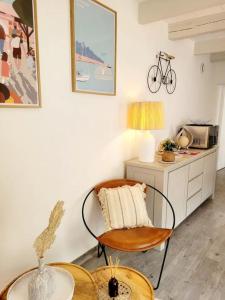 Appartement raffiné près de la mer et des commerces