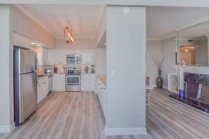 Shoreline Towers #3121