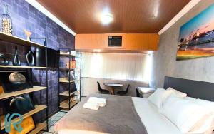 Lindo Studio Completo na Ondina, Cozinha, Wifi, Netflix, Piscina, Circuito do Carnaval, Próximo à praia