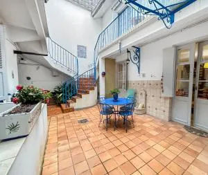 Maison rustique avec patio privé - Ousse