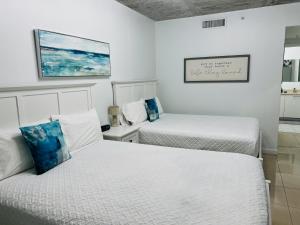 Spacious 2BD 2BTH at Midblock with FREE PARKING