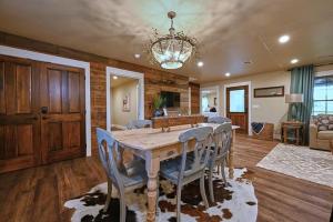 Gateway Gathering - House