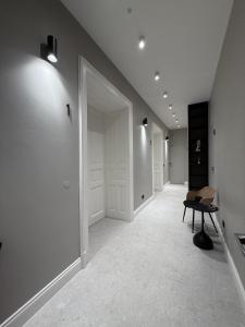 Fingerprint Art Apartments