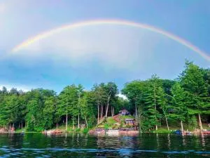 Dockside Manor - 16 F - Rupert