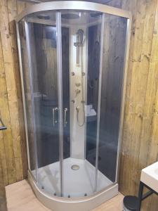 Maison idéale pour 2 personnes, garage clos et Wifi