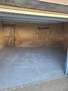 Maison idéale pour 2 personnes, garage clos et Wifi