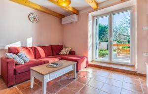 3 Bedroom Stunning Home In Sisan