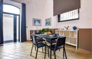 1 Bedroom Gorgeous Home In Catania
