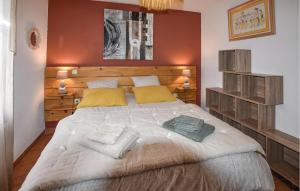 Maisons de vacances Beautiful Home In Vaison-La-Romaine : photos des chambres