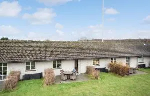 Awesome Home In Rønne With Wifi - 阿纳格