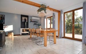 Lovely Home In Mejannes Le Clap