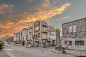 Nye Beach Nest - Agate Beach