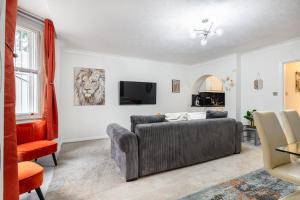 Fabulous Two Bed Apt in Heart of Chelsea - London