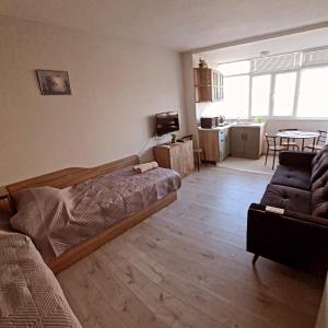 Апартаменти за Гости ИвАя Запад Казанлък